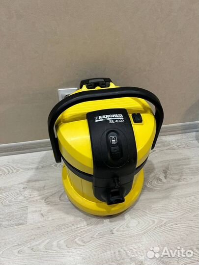 Моющий пылесос Karcher SE 4002