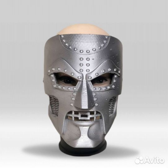 Маска dr Doom