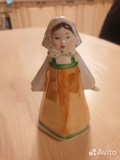Статуэтка фарфор дулево юная танцовщица