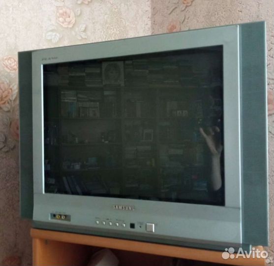 Телевизор samsung