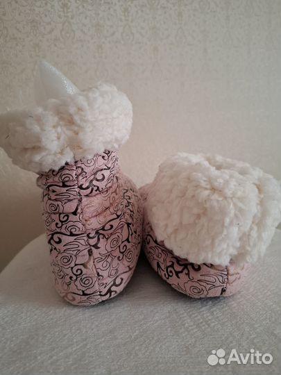 Уги-тапочки