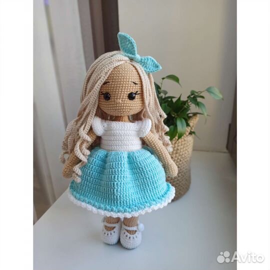 Вязаная кукла