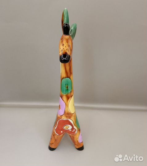 Статуэтка фарфор 