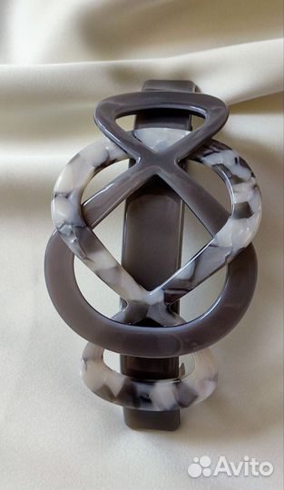 Заколка для волос большая