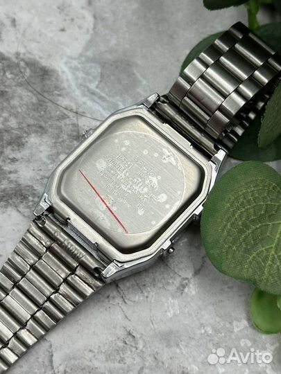 Часы Casio