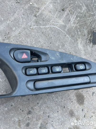 Накладка щитка приборов,кнопки Chevrolet Niva