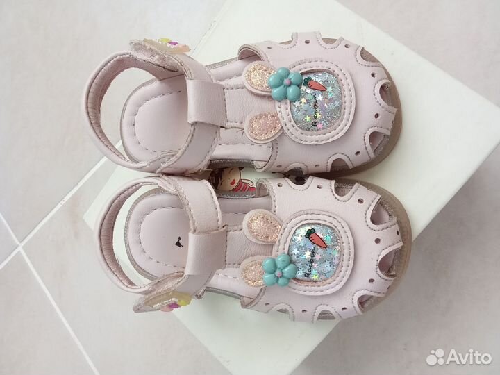 Сандали для девочки