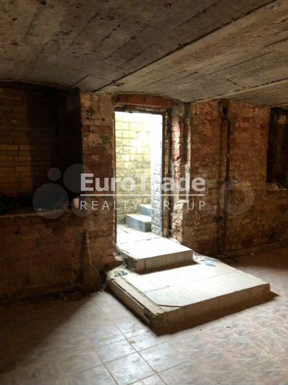 Продам торговое помещение, 216 м²