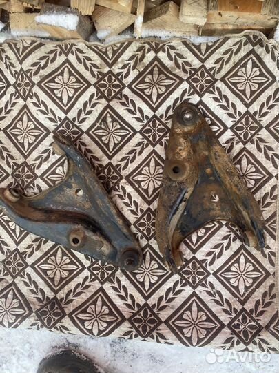 Рычаг передний Renault Logan 1