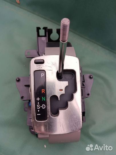 Ручка кпп toyota avensis