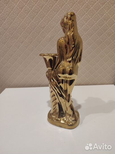 Статуэтка подсвечник