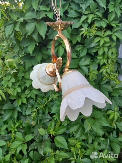 Люстра трехрожковая