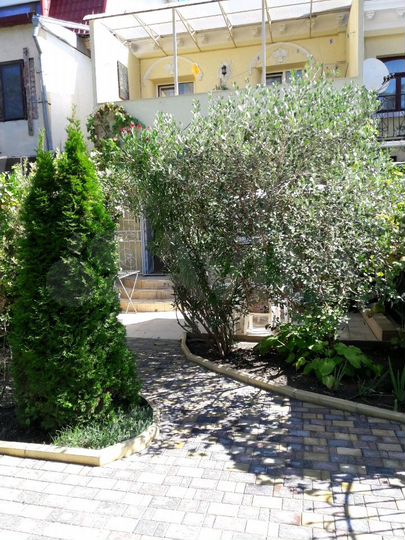 2-к. квартира, 59 м², 1/2 эт.