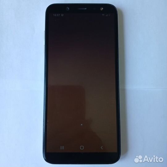 Samsung Galaxy A6, 4/32 ГБ