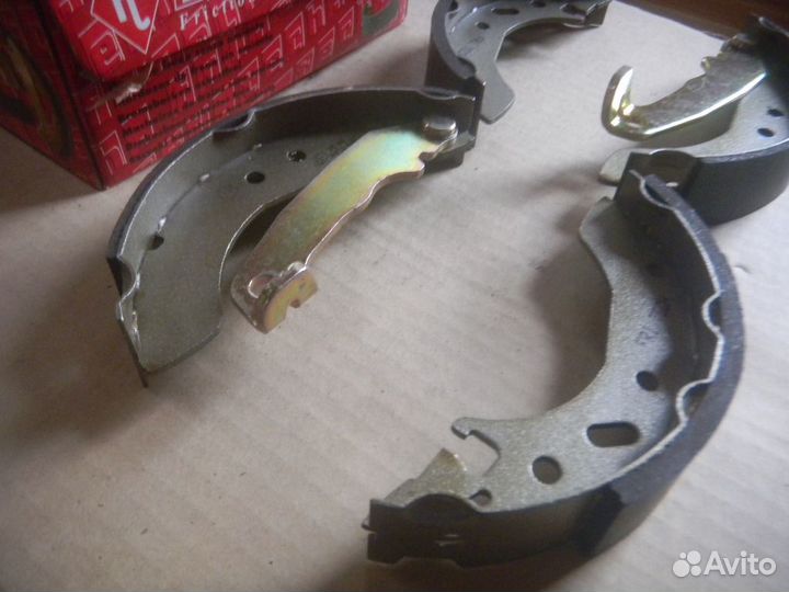 Колодки тормозные задние Ford Escort V Orion 90-00