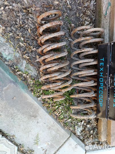 Усиленные Пружины и стойки ваз 2107