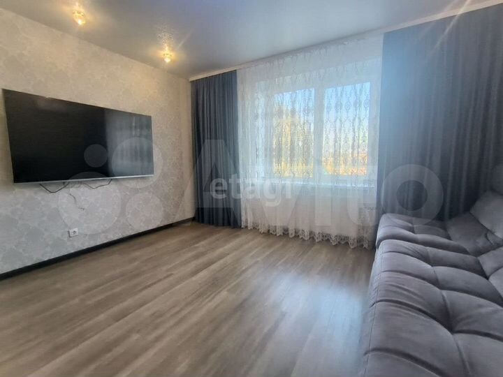 2-к. квартира, 55,6 м², 3/6 эт.