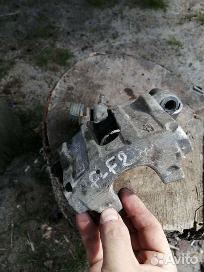 Суппорт задний