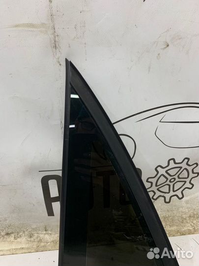 Стекло кузовное заднее левое Volkswagen Polo sedan