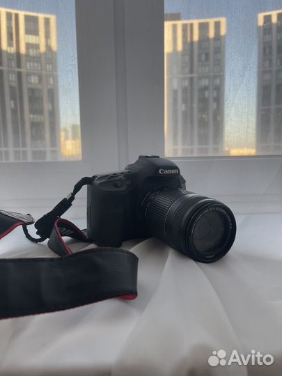 Зеркальный фотоаппарат canon eos 7D