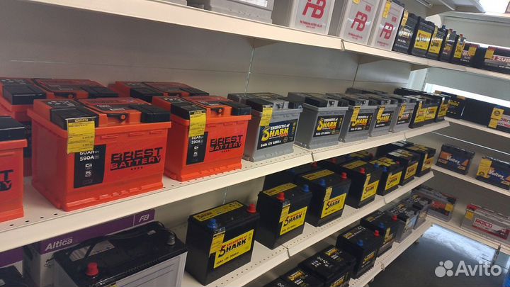 Аккумулятор автомобильный shark 64Ah