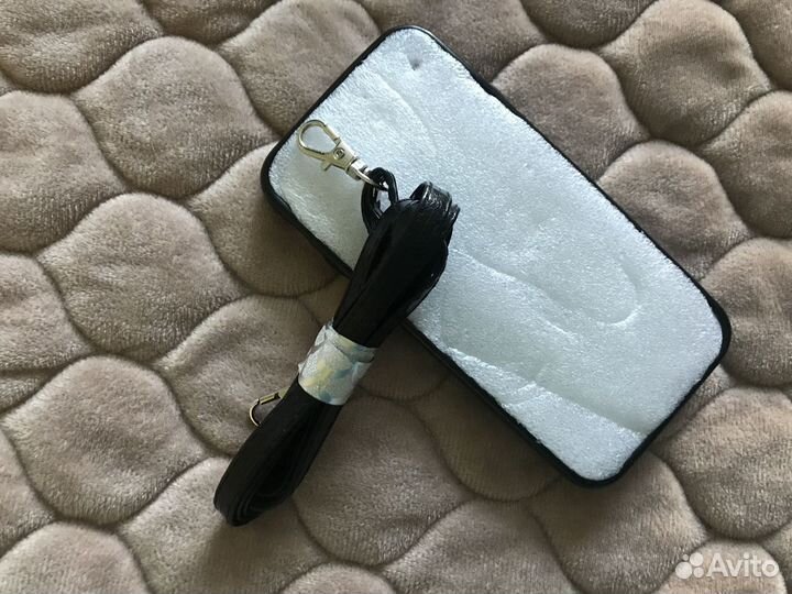 Новые чехлы на iPhone 7 (8)