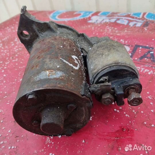 Стартер Volksvagen polo на запчасти