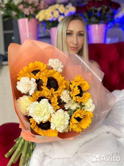 Букет с подсолнухами