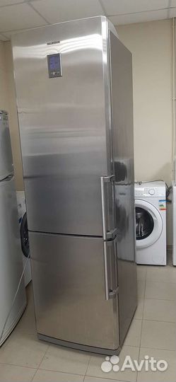 Холодильник Samsung Full No Frost