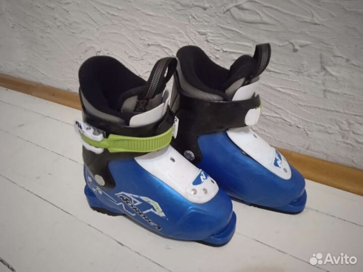 Горнолыжные ботинки детские nordica