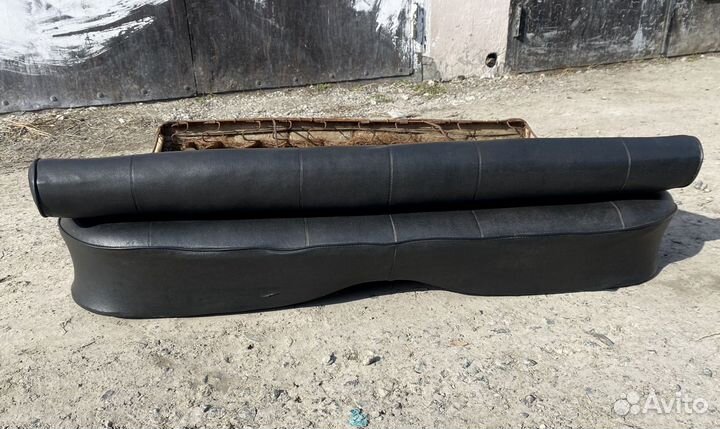 Задний диван Ваз 2105-2107, кожзам чёрного цвета