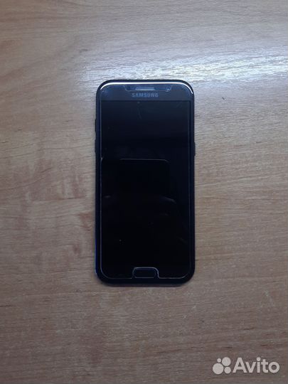 Samsung Galaxy A5 (2017) SM-A520F/DS, 3/32 ГБ