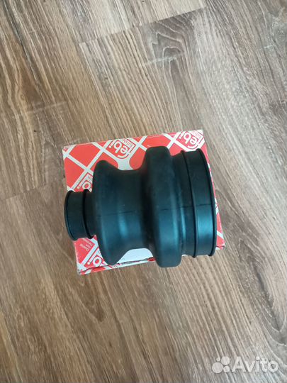 Пыльники на шруз mersedes w201