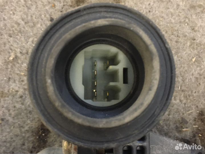 Стеклоподъемник задний Toyota 4Runner(2526)