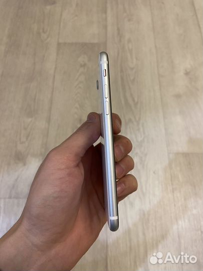 iPhone SE (2020), 64 ГБ