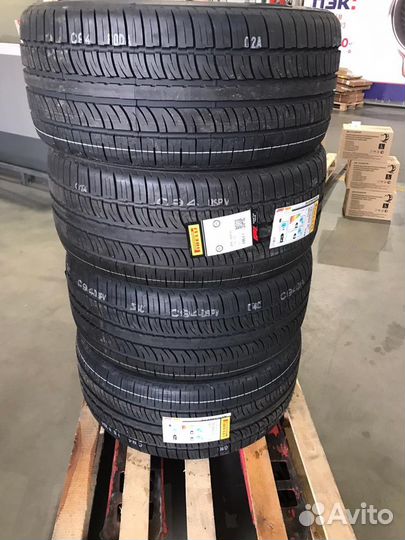 Pirelli Scorpion Zero 295/40 R22
