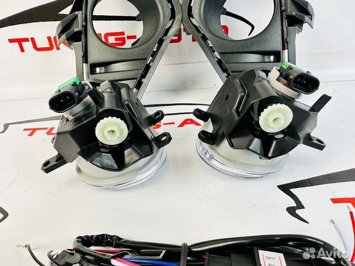 Противотуманные фары Toyota RAV4 (XA 50 ) S2692