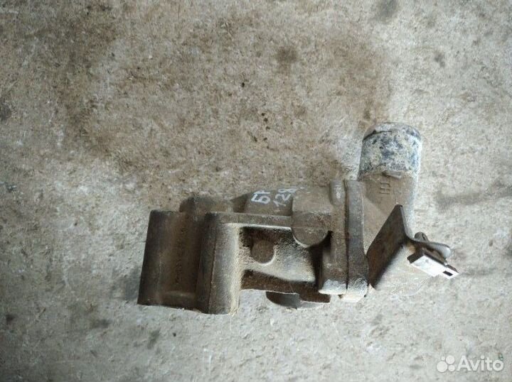 Корпус термостата Brilliance М2 2006-2012