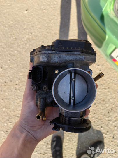 Заслонка дроссельная VW Golf 4