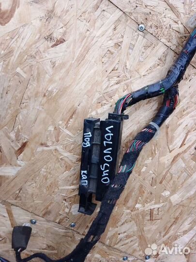 Коса подкапотная Volvo S40 98-04