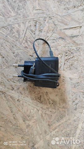 Зарядное устройство