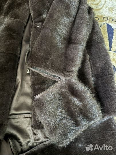 Продаю норковую шубу Очень в хорошем состоянии