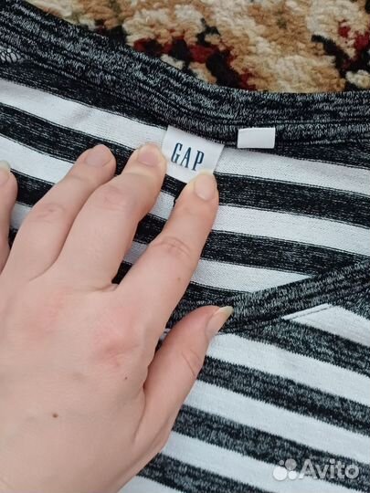 Брендовая женская кофта GAP,44 размер