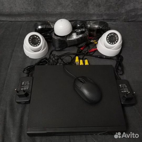 Комплект на 2 внутренние камеры и микрофон