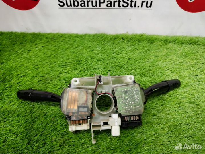 Блок подрулевых переключателей Subaru Forester SG5