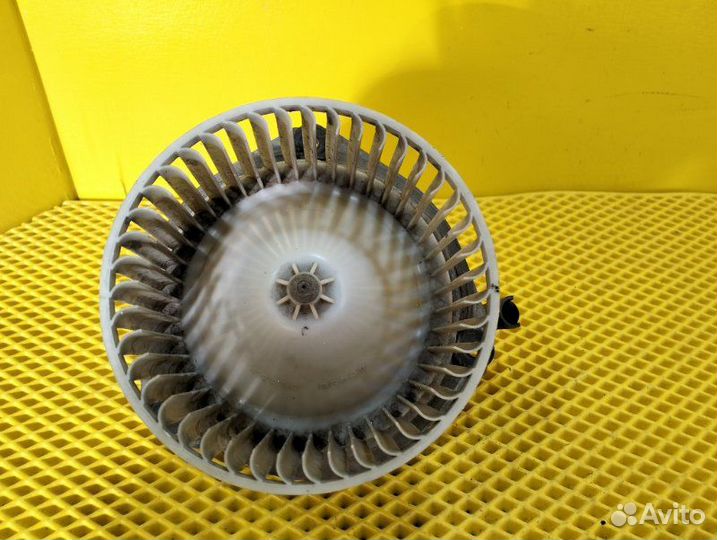 Мотор печки Nissan Terrano wbyd21 1992