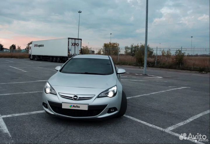 Opel Astra GTC 1.4 МТ, 2013, 155 000 км