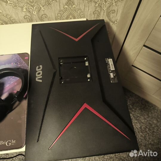 Монитор 165 гц AOC сломана матрица