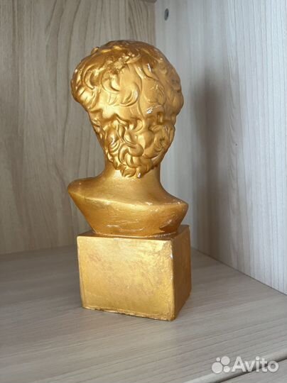 Золотой бюст Давида