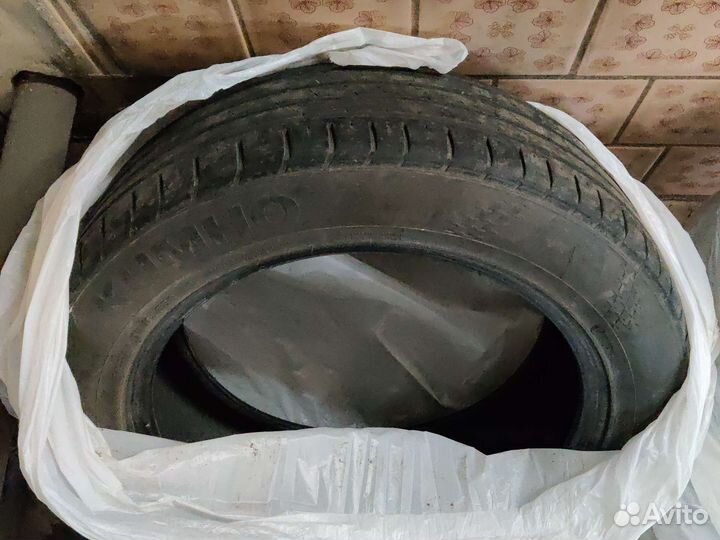 Kumho Ecsta HS51 215/55 R17 W
